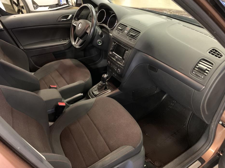 SKODA Yeti 2014