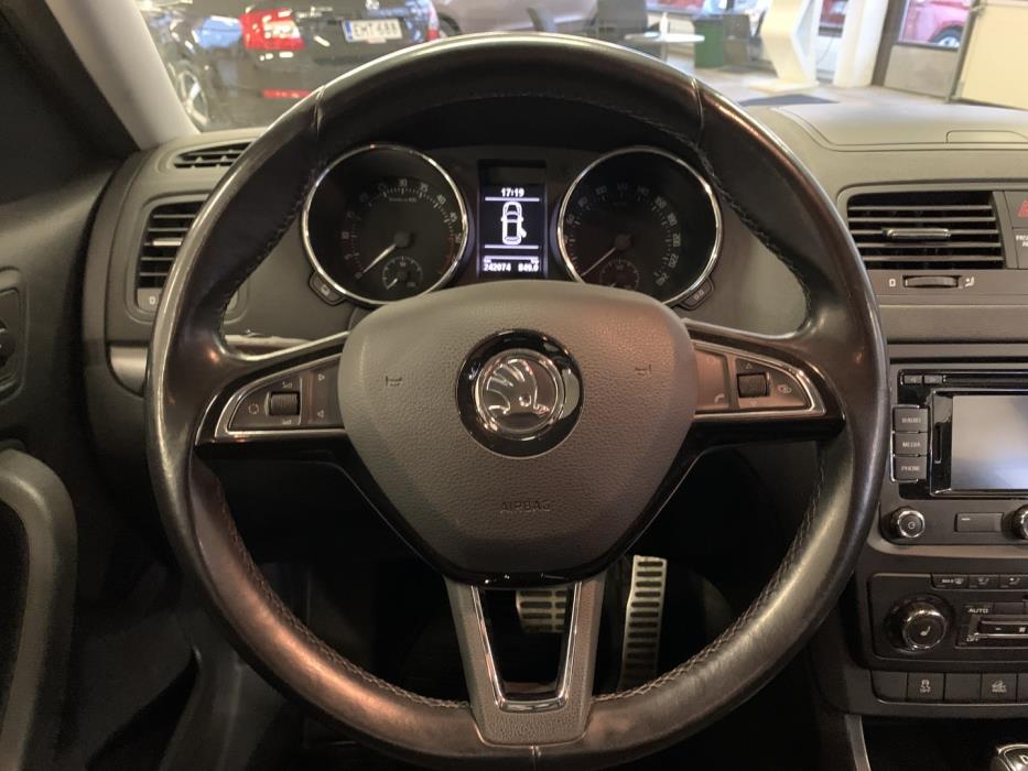 SKODA Yeti 2014