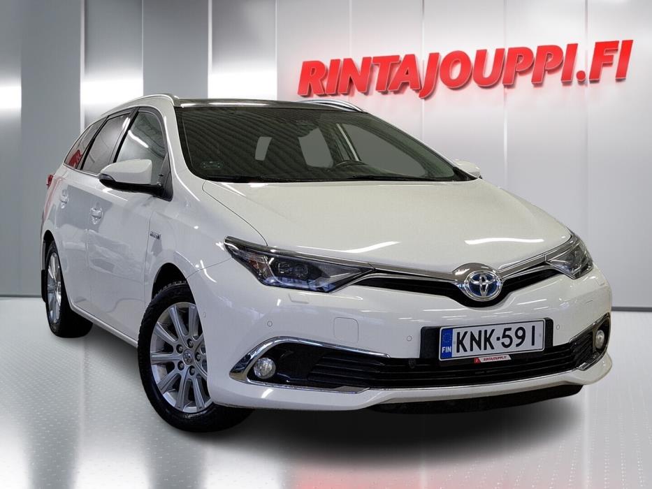 TOYOTA Auris 2016