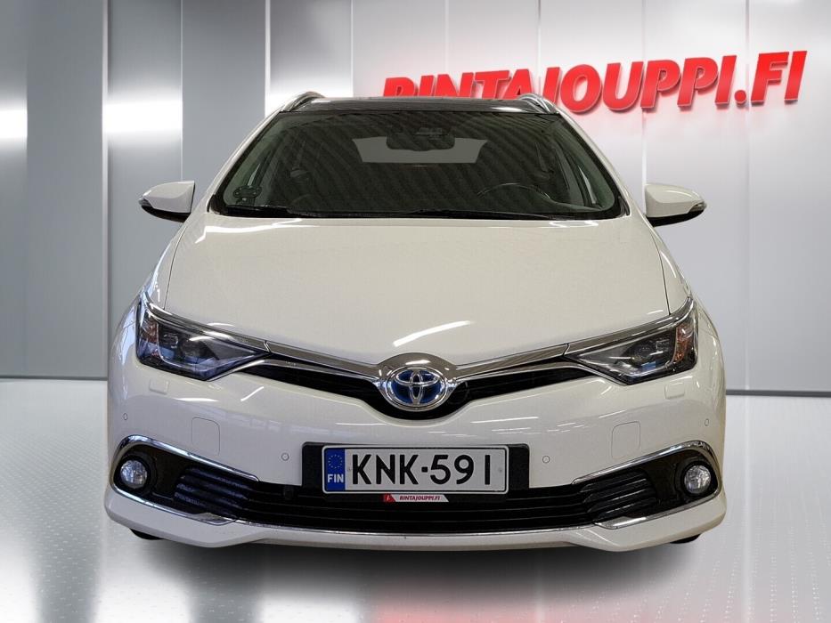 TOYOTA Auris 2016