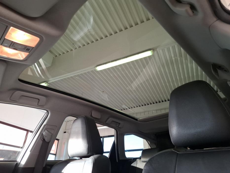 TOYOTA Auris 2016