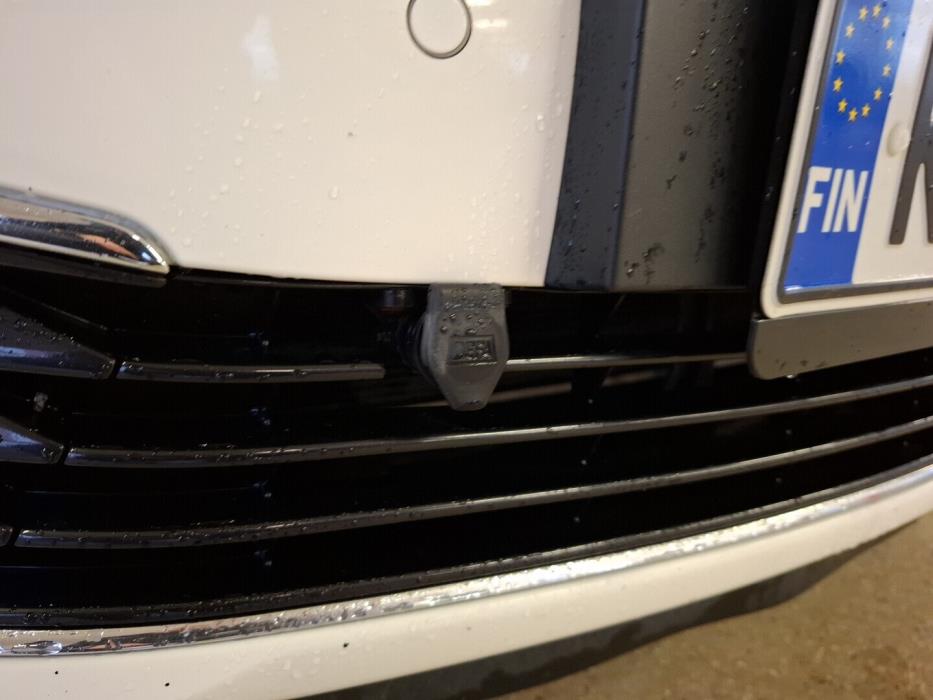 TOYOTA Auris 2016