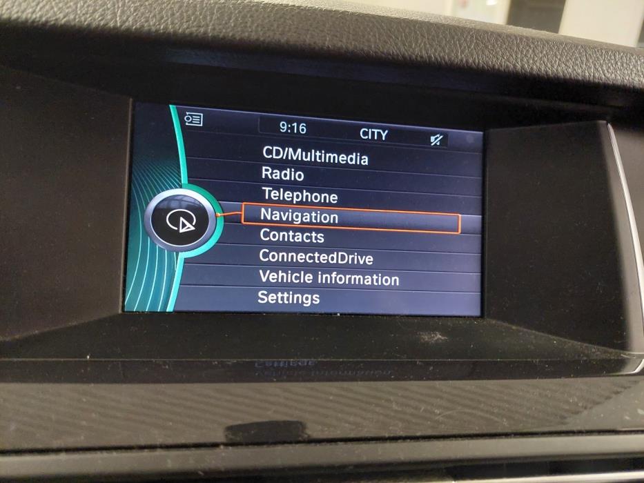BMW 518 2013