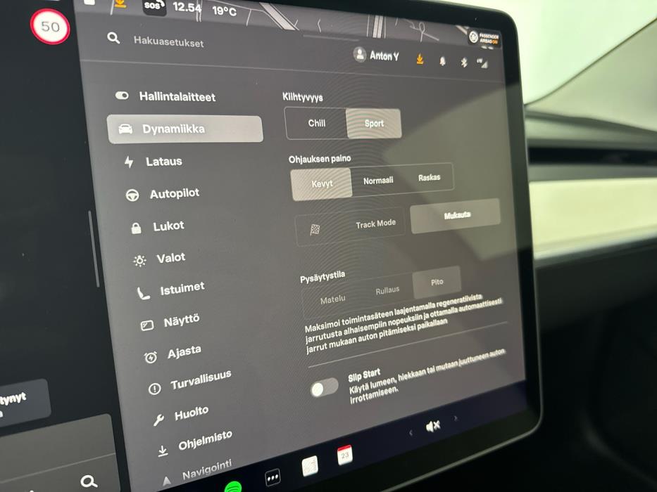 TESLA Model 3 2022