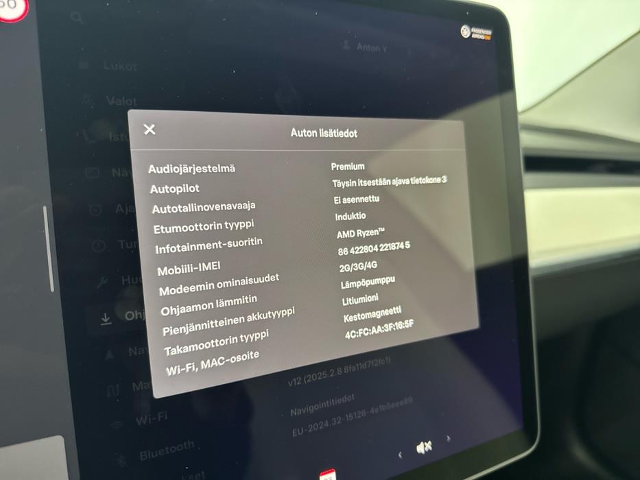 TESLA Model 3 2022