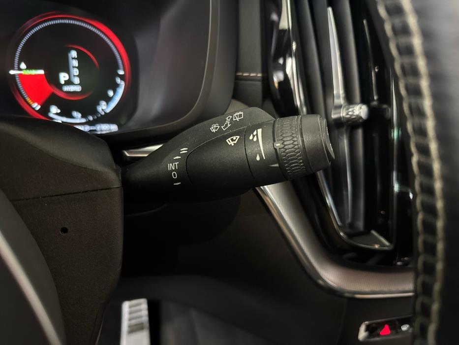 VOLVO XC60 2019