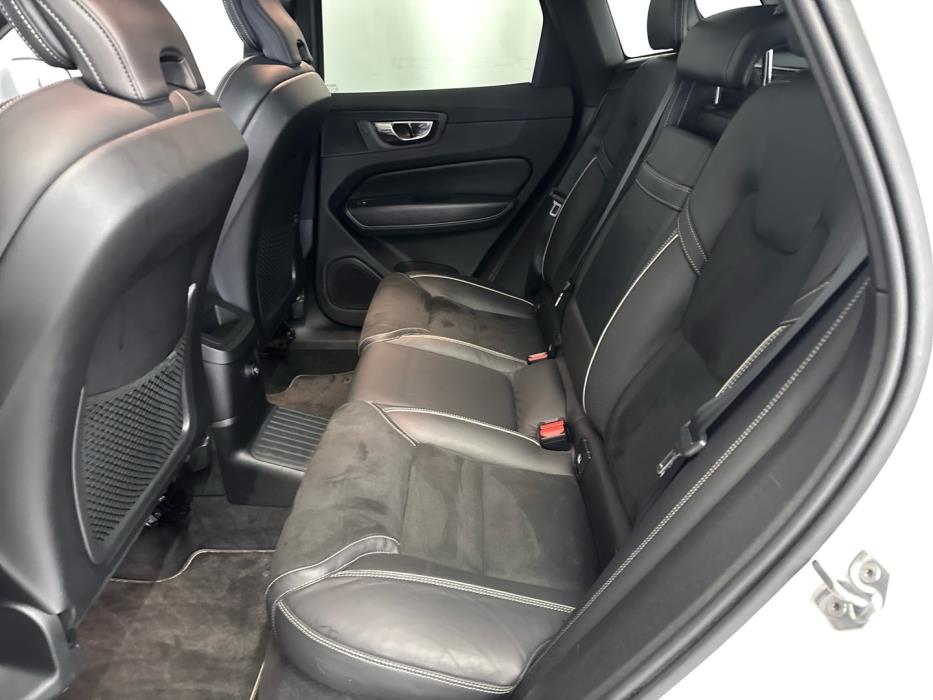 VOLVO XC60 2019