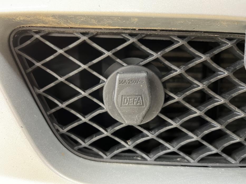 MERCEDES-BENZ E 2012