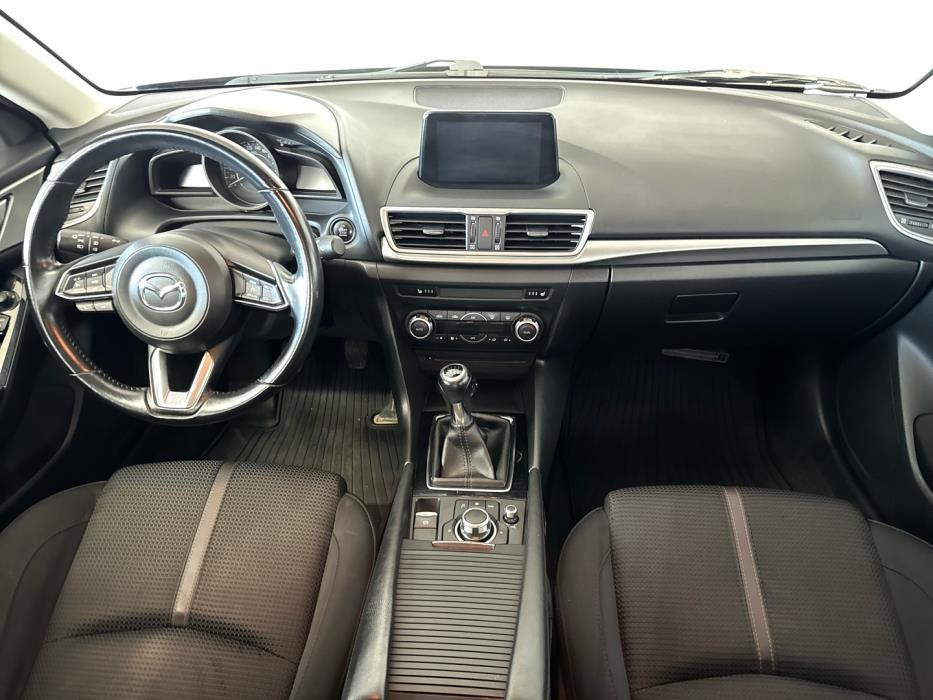 MAZDA 3 2018