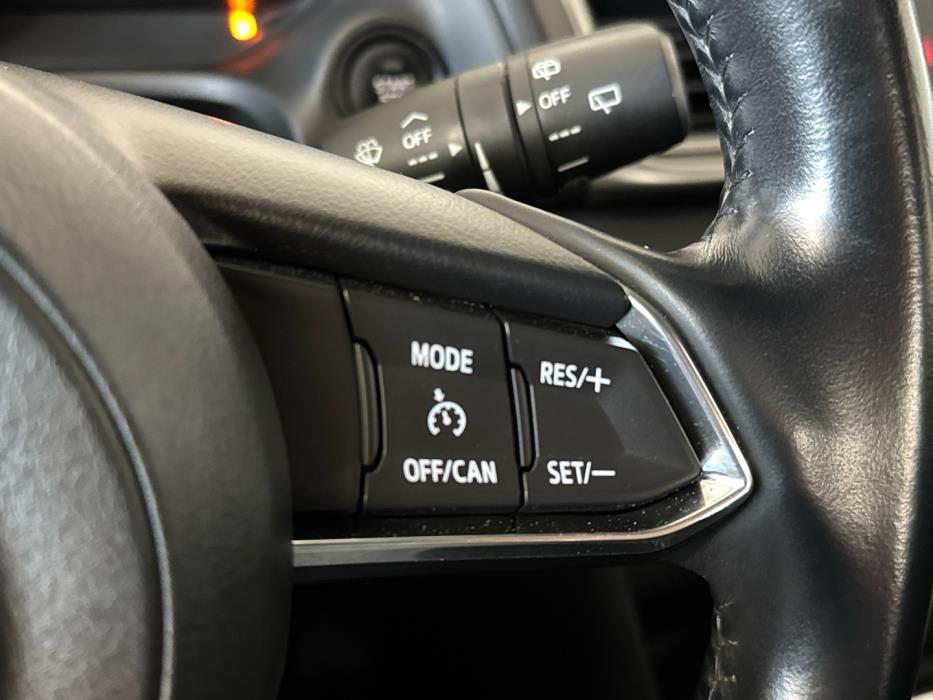 MAZDA 3 2018