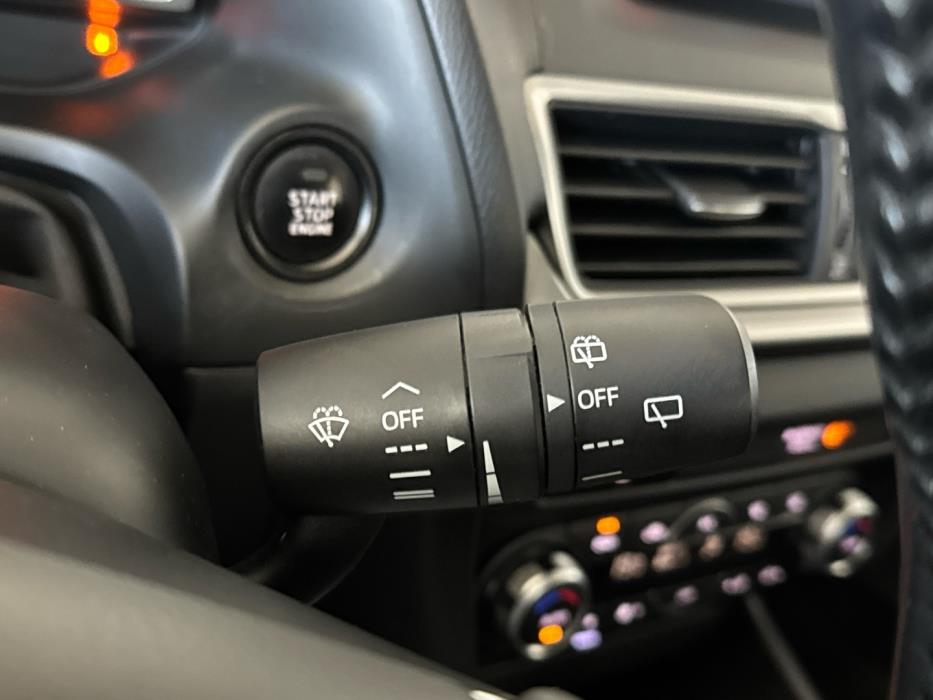 MAZDA 3 2018