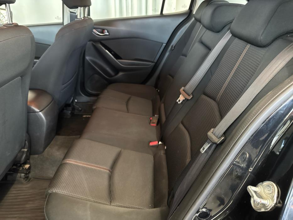 MAZDA 3 2018