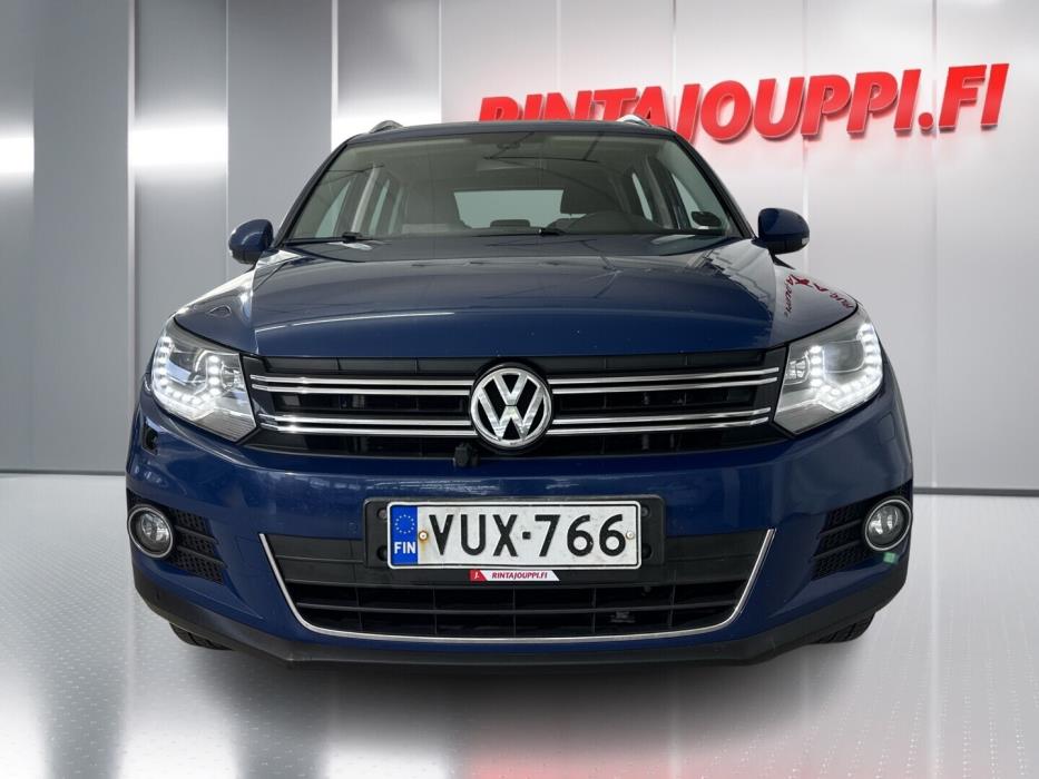 VOLKSWAGEN Tiguan 2012