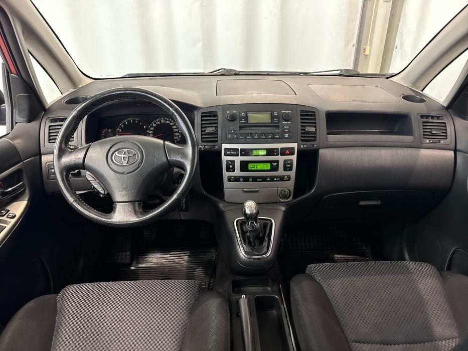 TOYOTA Corolla Verso 2003