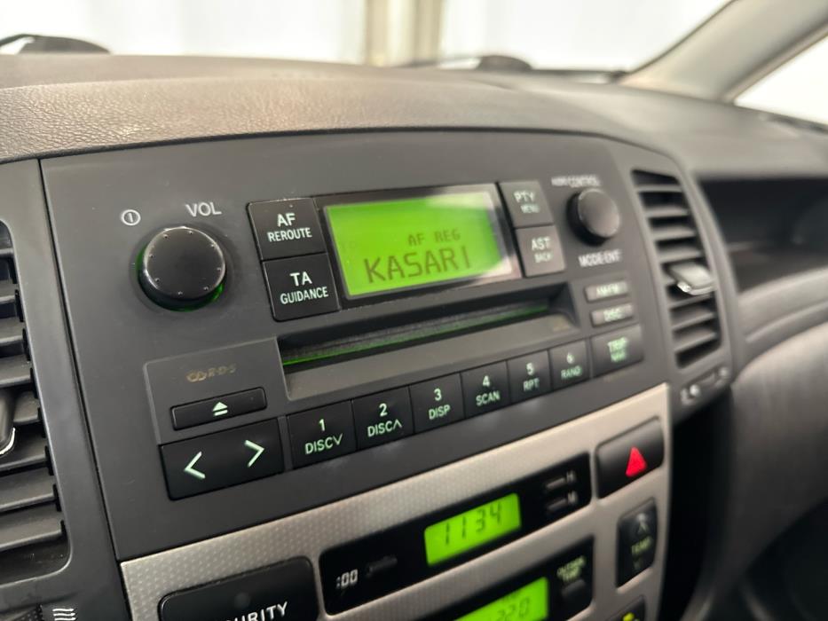 TOYOTA Corolla Verso 2003