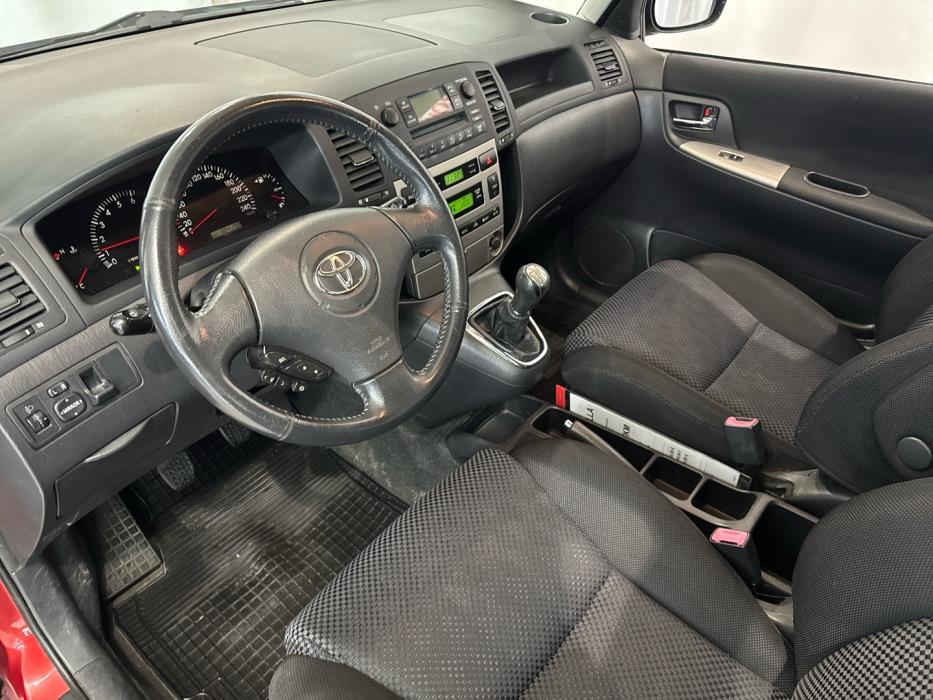 TOYOTA Corolla Verso 2003