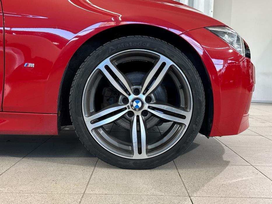 BMW 330 2017