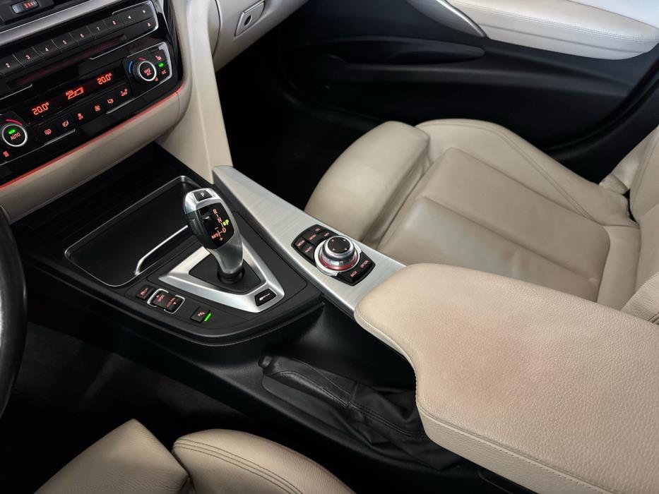 BMW 330 2017