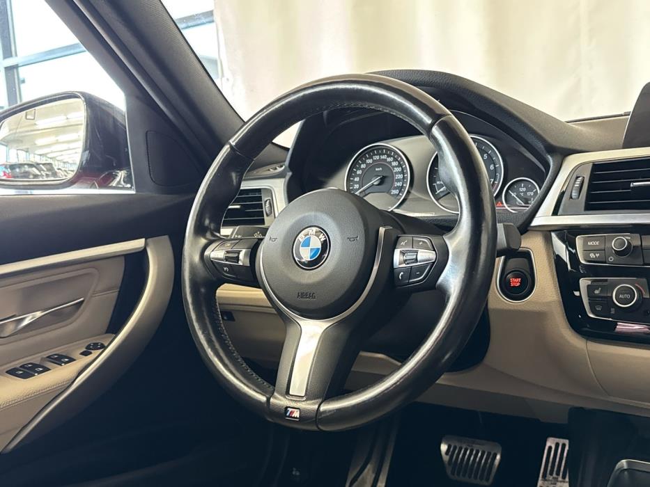 BMW 330 2017