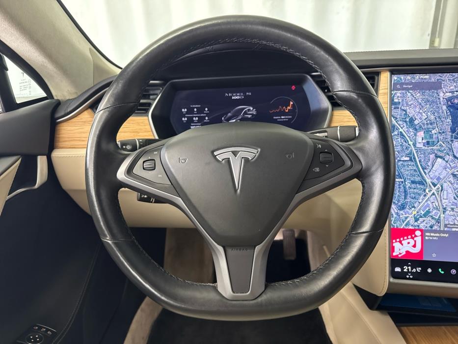 TESLA Model S 2018
