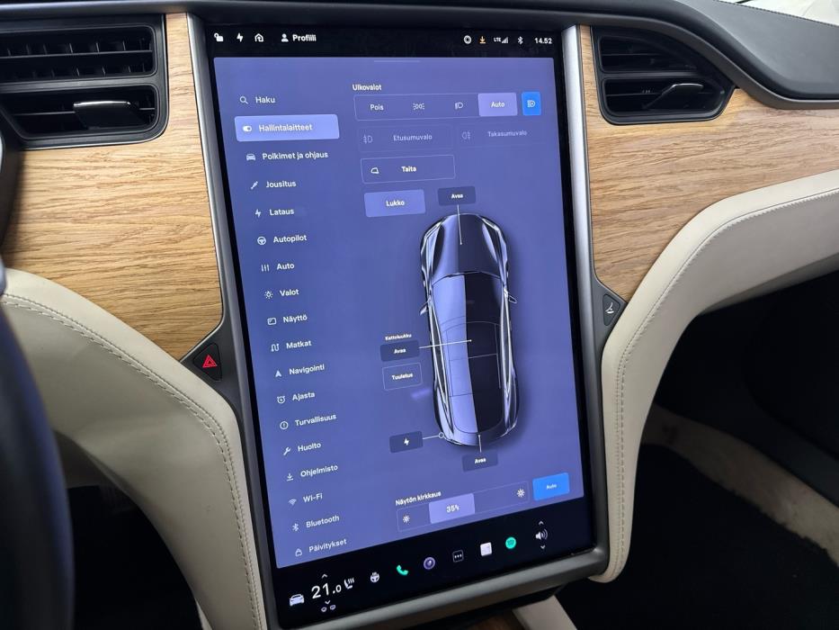 TESLA Model S 2018