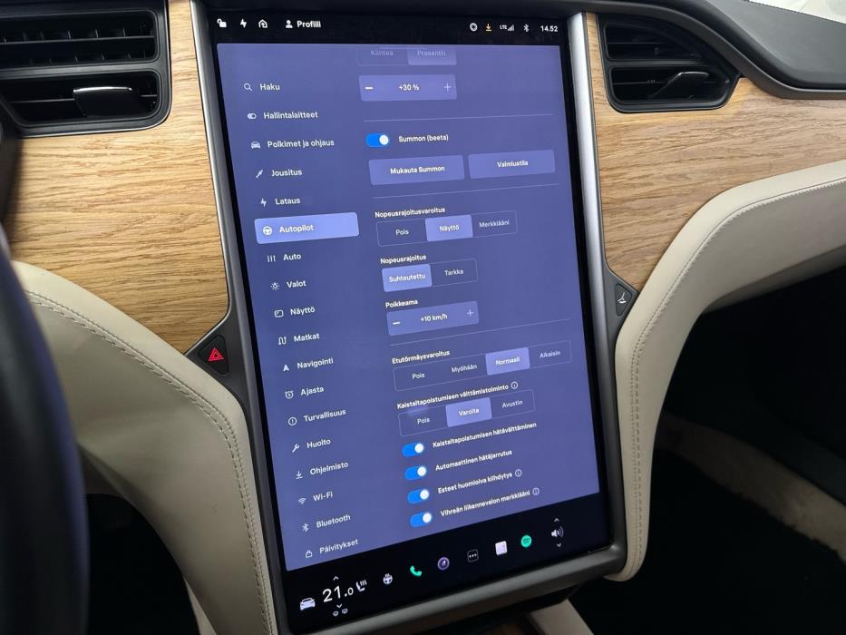 TESLA Model S 2018