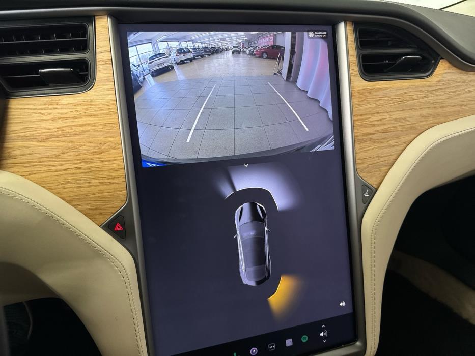 TESLA Model S 2018