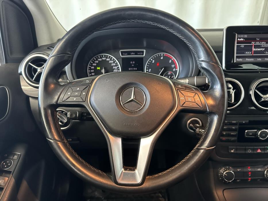 MERCEDES-BENZ B 2013