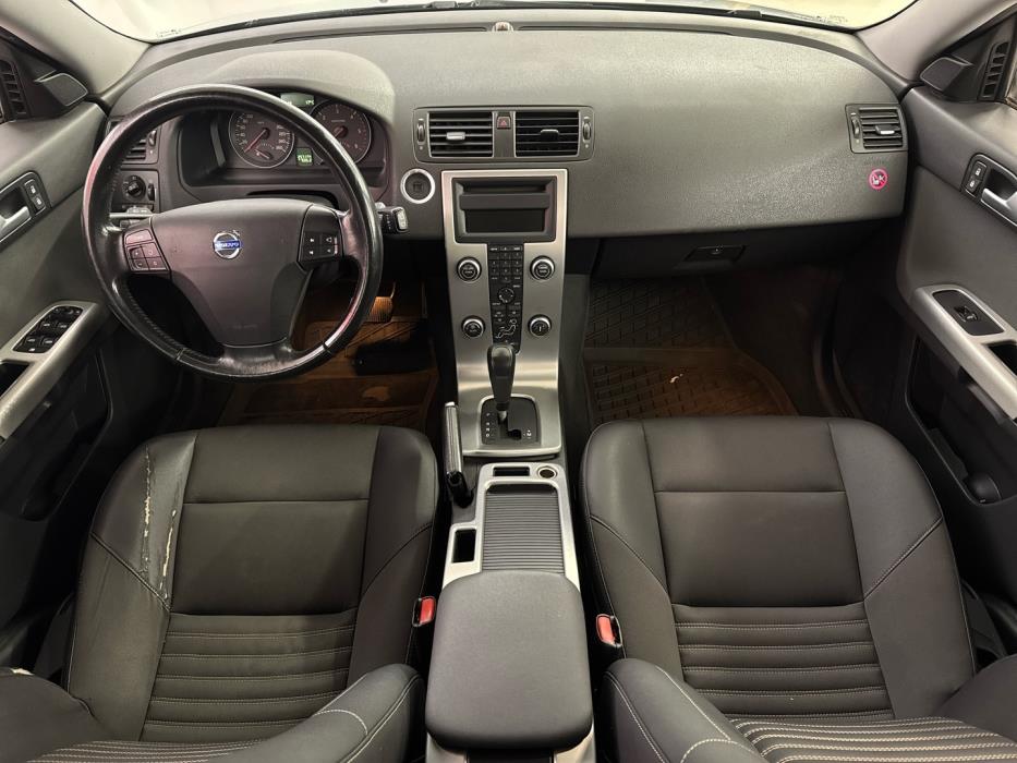 VOLVO V50 2009