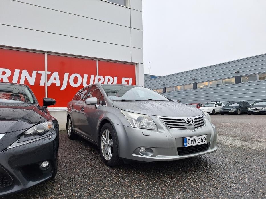TOYOTA Avensis 2009