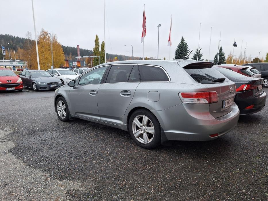 TOYOTA Avensis 2009