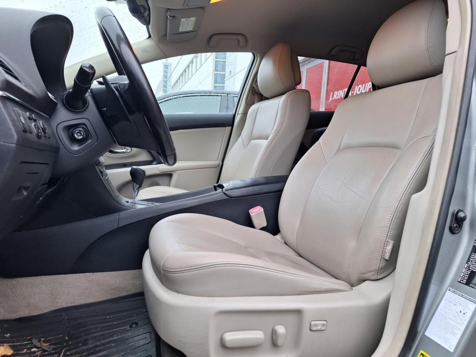 TOYOTA Avensis 2009