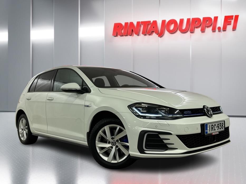 VOLKSWAGEN Golf 2020