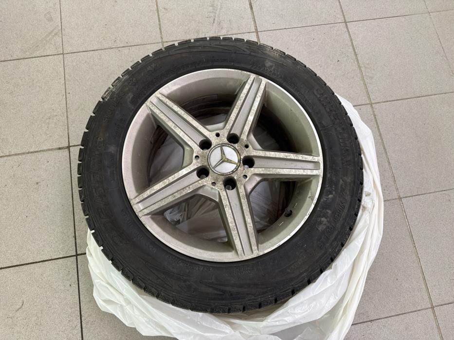 MERCEDES-BENZ E 2010