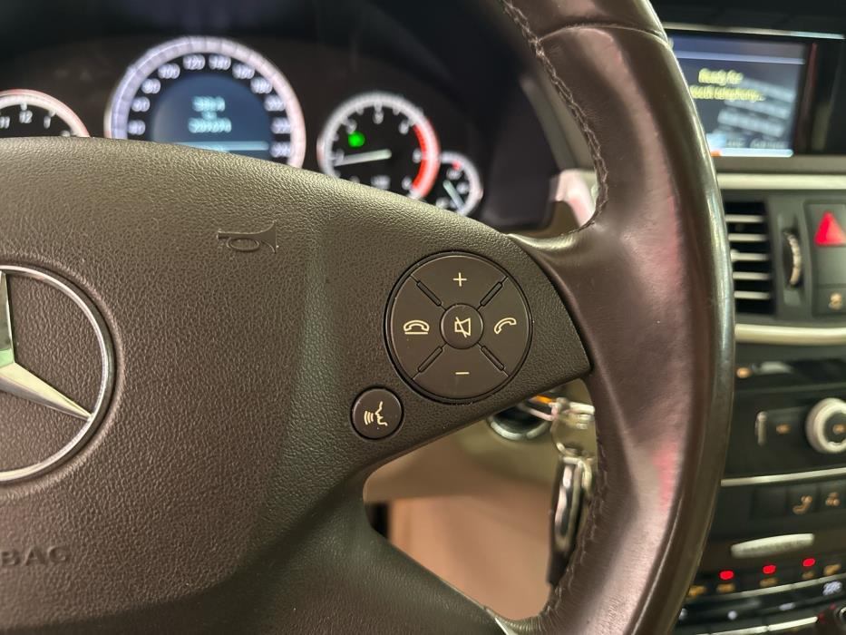 MERCEDES-BENZ E 2010