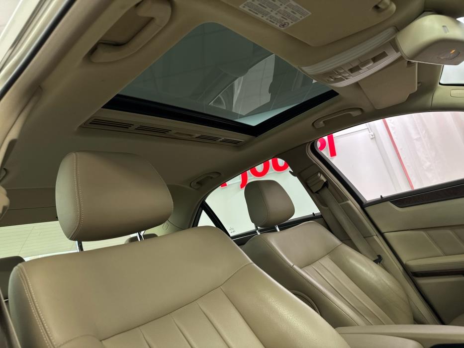 MERCEDES-BENZ E 2010