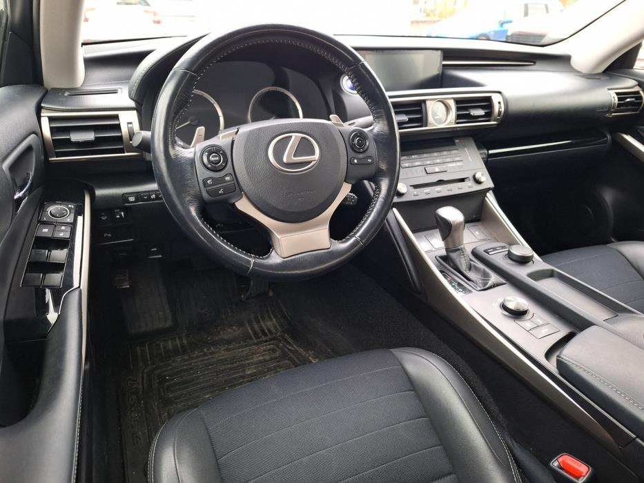 LEXUS IS 2015