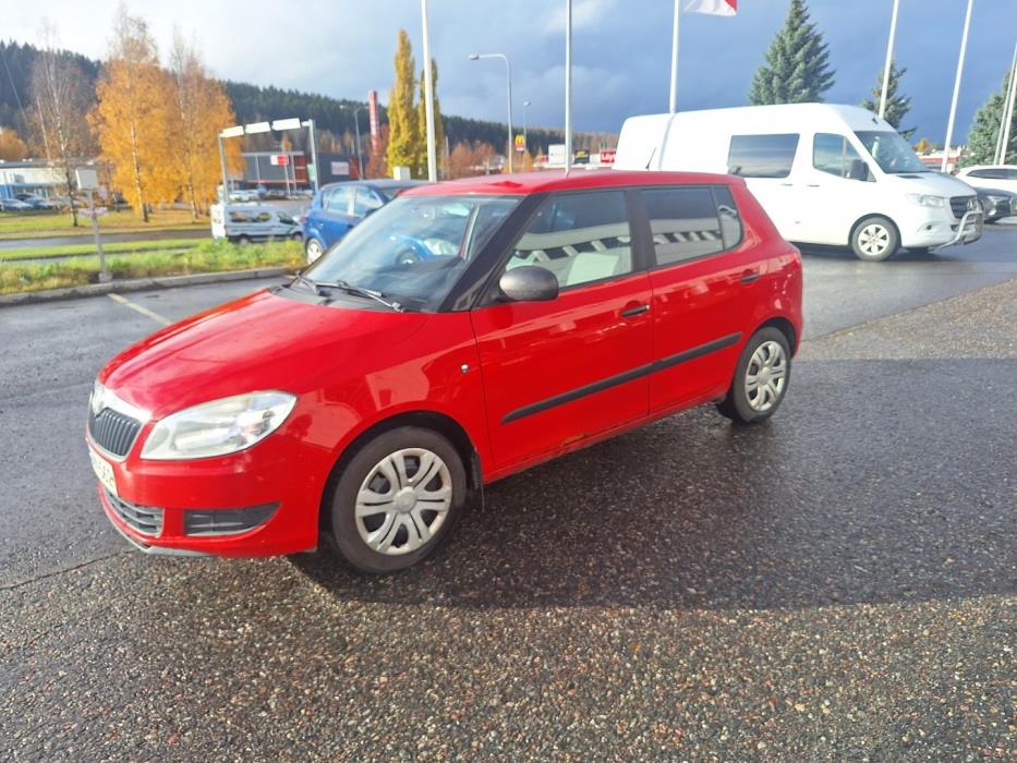 SKODA Fabia 2011
