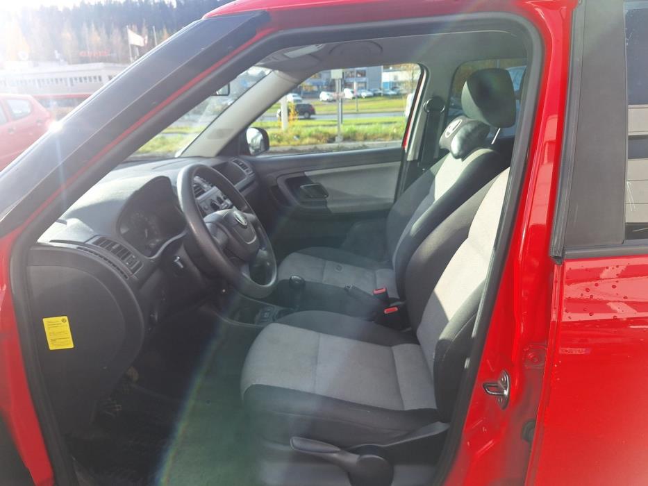 SKODA Fabia 2011