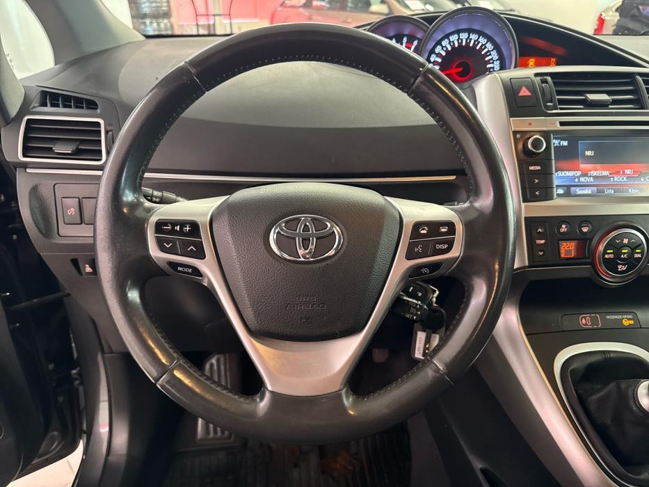 TOYOTA Verso 2014
