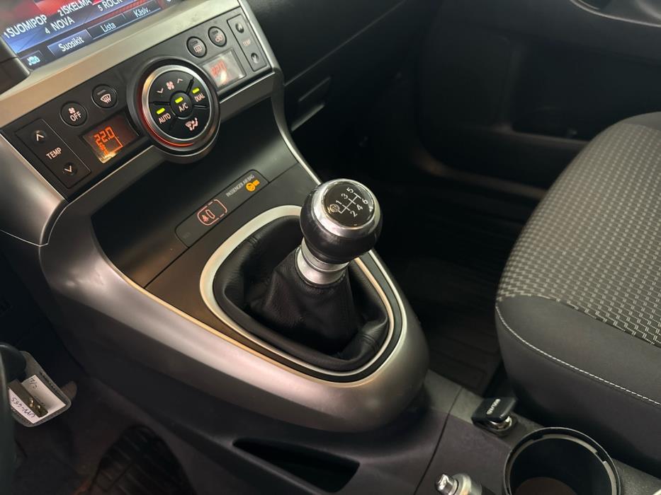 TOYOTA Verso 2014