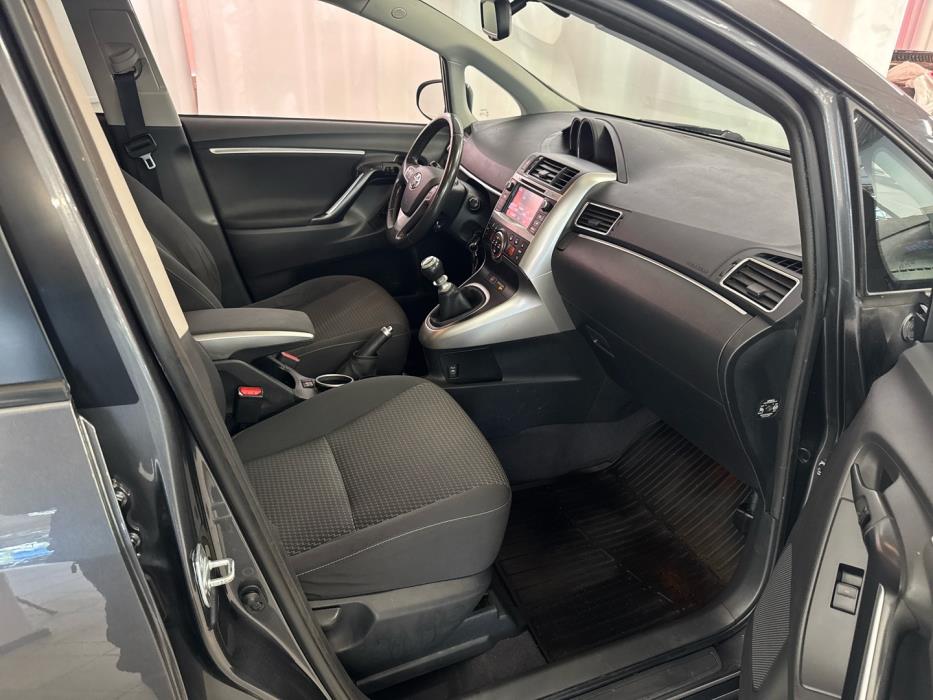 TOYOTA Verso 2014