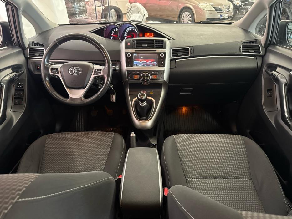 TOYOTA Verso 2014