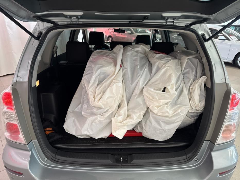 TOYOTA Corolla Verso 2009