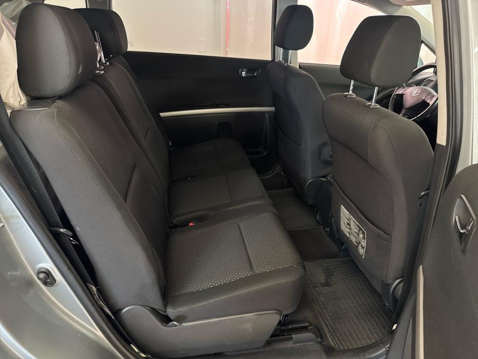 TOYOTA Corolla Verso 2009