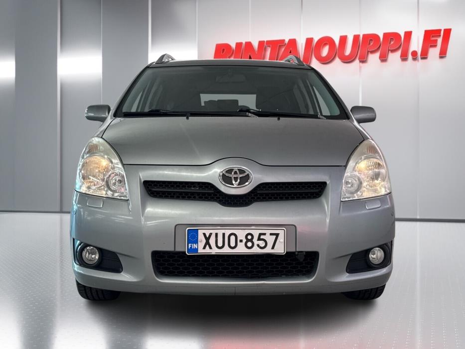 TOYOTA Corolla Verso 2009