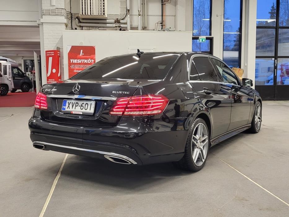 MERCEDES-BENZ E 2014