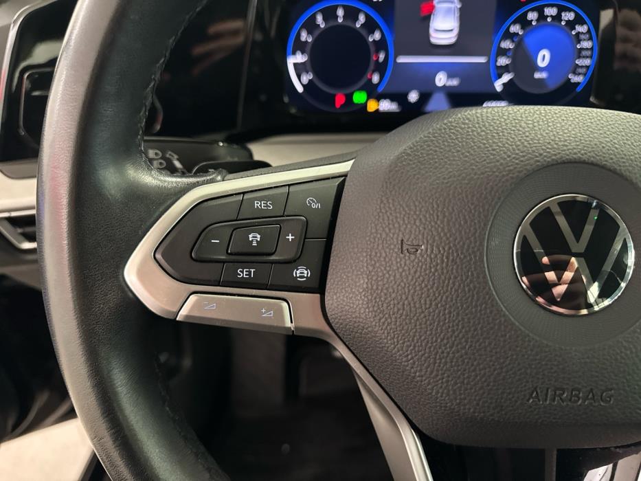VOLKSWAGEN Golf 2022