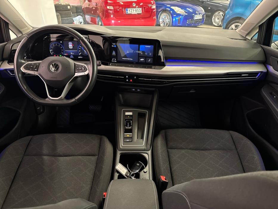 VOLKSWAGEN Golf 2022