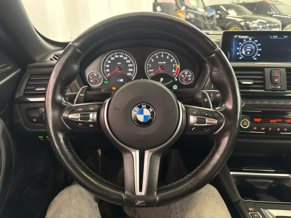 BMW M4 2015